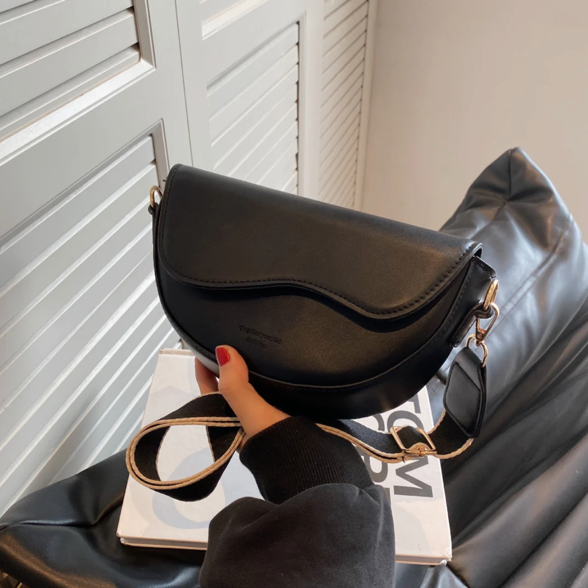 FOBMANCE - VINTAGE SADDLE